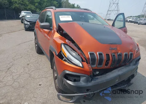 2015 Jeep Cherokee Trailhawk from USA, damaged, VIN 1C4PJMBSXFW776658